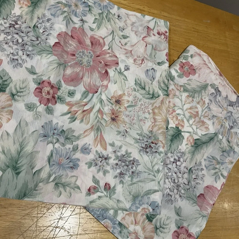 Vtg Valance Floral Cottagecore Flowers French Country 16x72